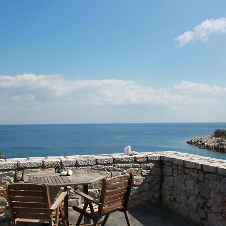 Lalloudes Seaside Accommodation エクソ・ニンフィオン エクステリア 写真