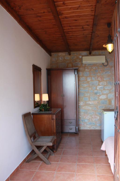 Lalloudes Seaside Accommodation エクソ・ニンフィオン 部屋 写真